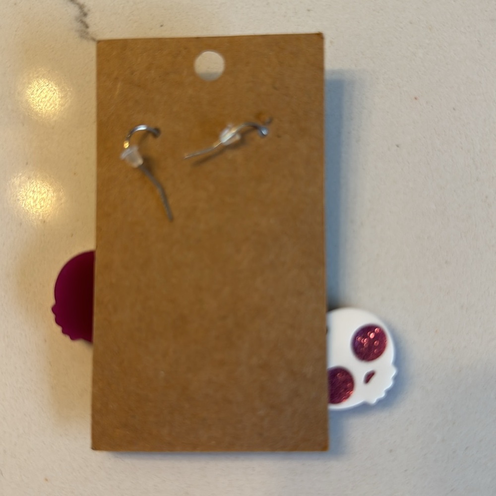 Cherry Skull dangling earrings NWT - Picture 2 of 2